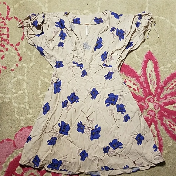 Free People Dresses & Skirts - Free People Floral Print Dress